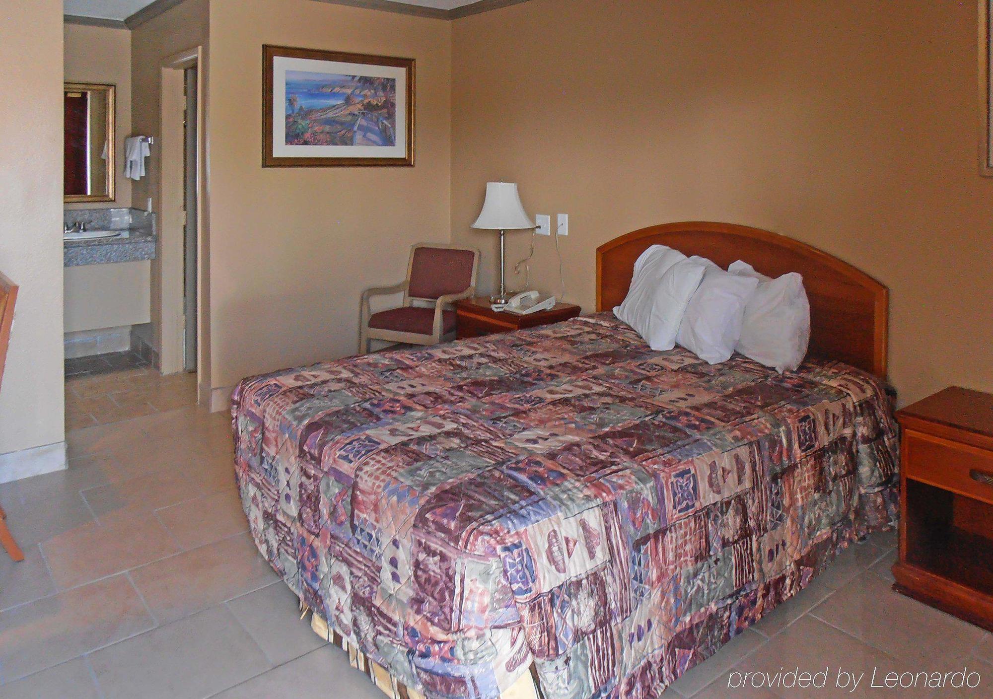 Rodeway Inn Тусон Экстерьер фото