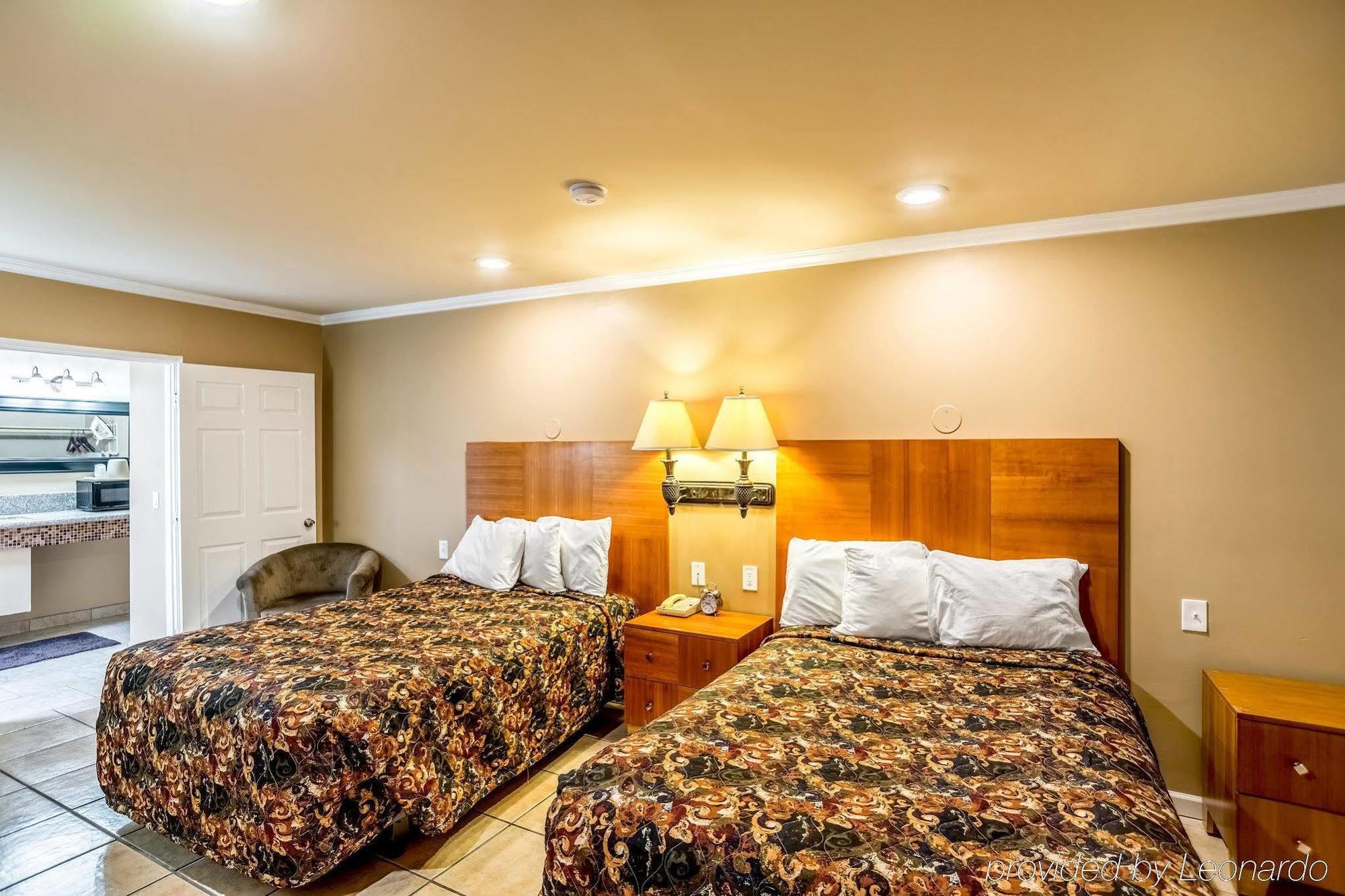 Rodeway Inn Тусон Экстерьер фото