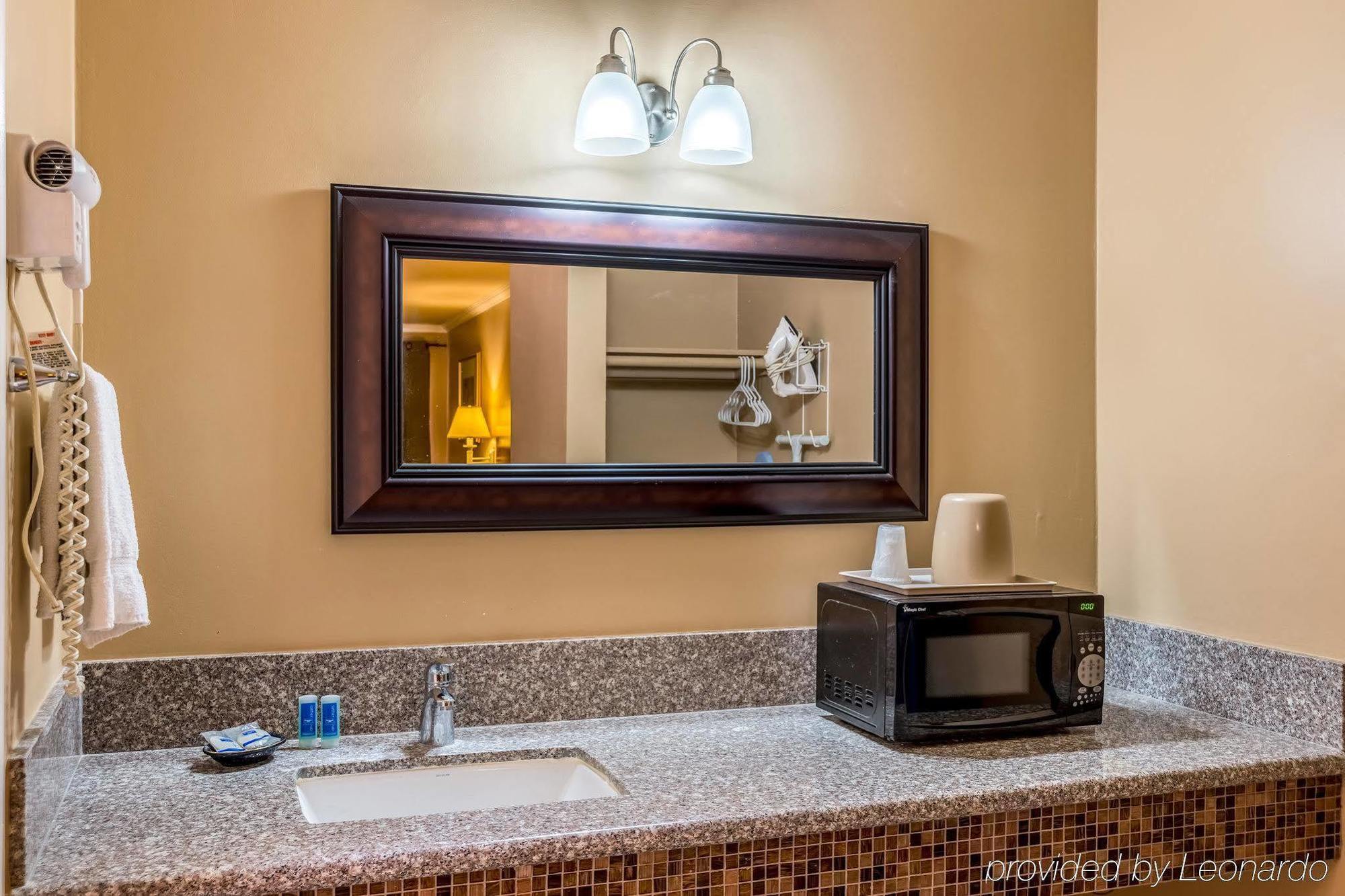 Rodeway Inn Тусон Экстерьер фото
