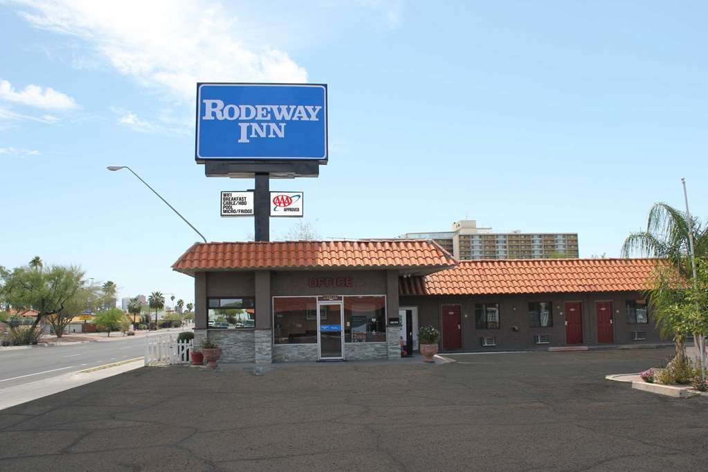 Rodeway Inn Тусон Экстерьер фото